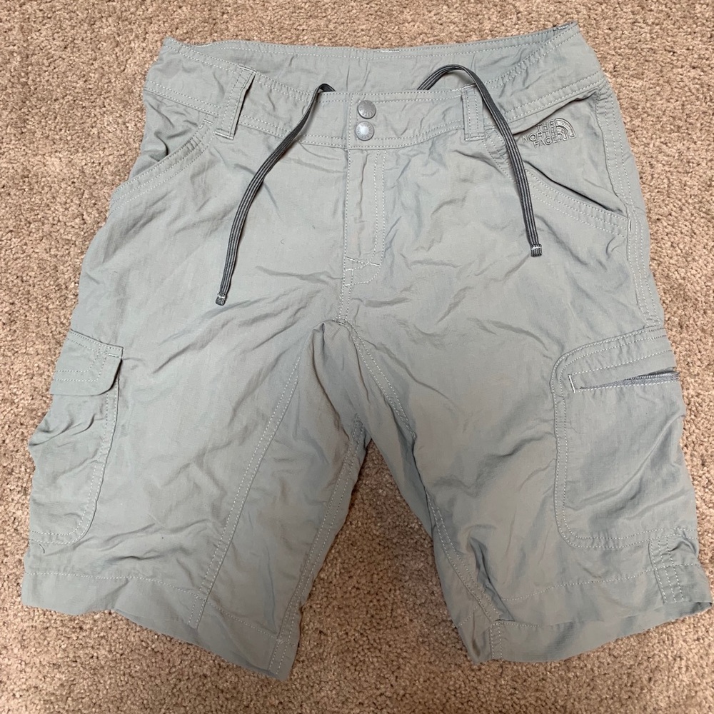 North Face Hiking Outdoor Shorts Women's size 6